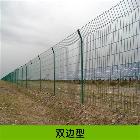 内蒙古光伏区发电站项目热镀锌钢丝网围栏专业生产厂家
